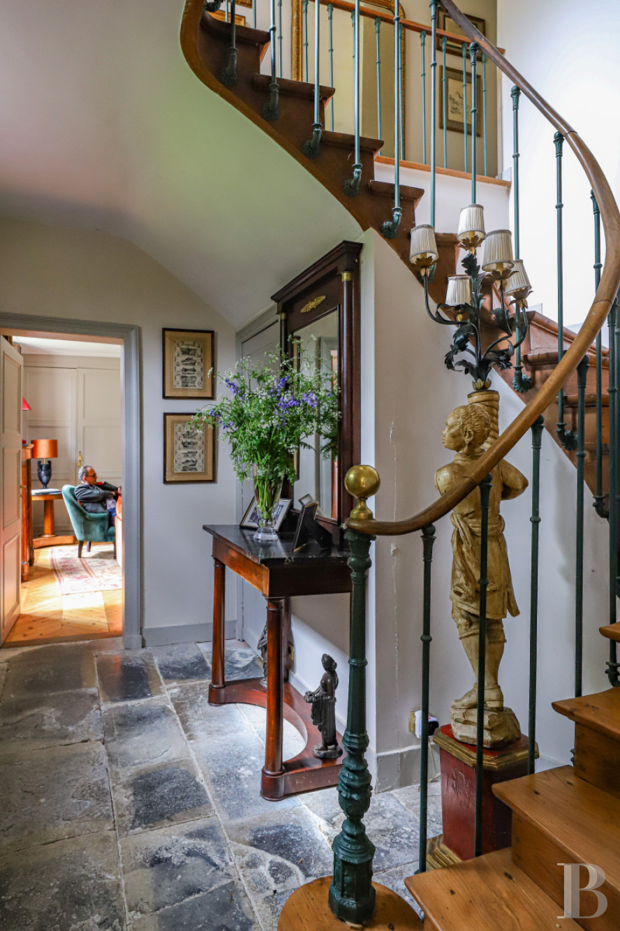 A 19th-century house bordered by a moat, in the Pays d'Auge region, in Normandy  - photo  n°23